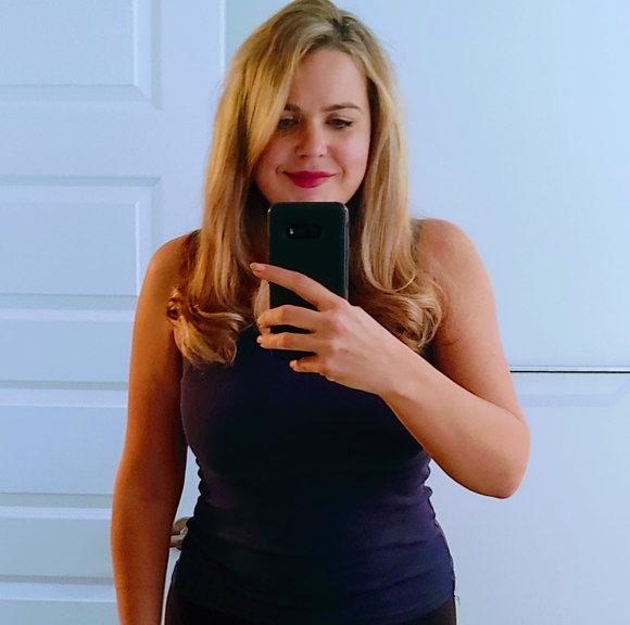 Meet your Posher, Carly - Picture 1 of 1